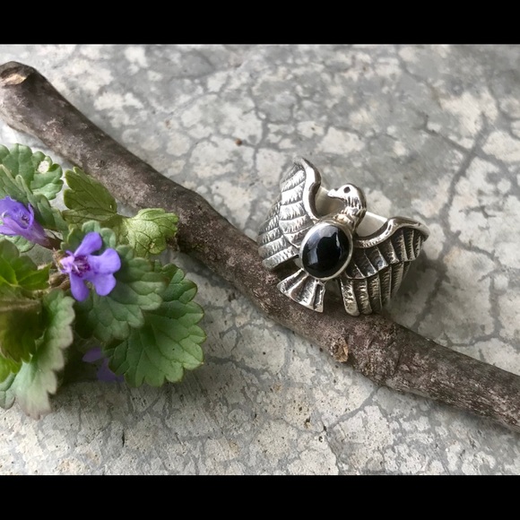 Sterling Silver Black Onyx Thunderbird Size 6 Ring - Picture 2 of 3